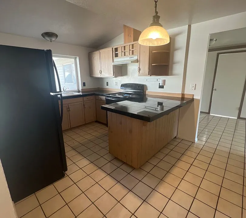 120 N 55th Ave