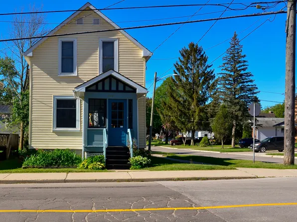 499 16th St W, Owen Sound, ON N4K 4A5