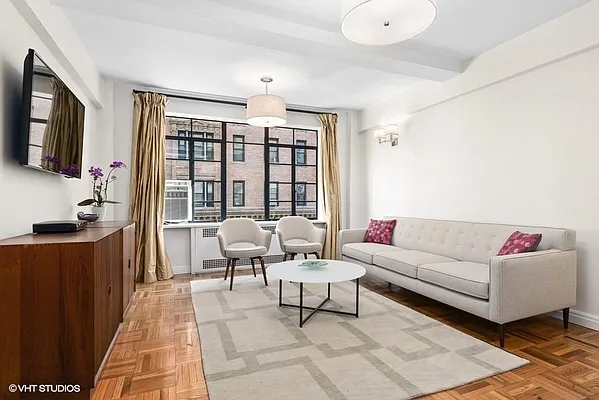 Sold by Digs Realty Group | media 13