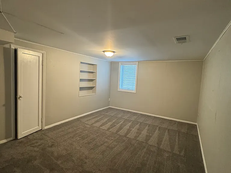 3336 S Marion St — Photo 8