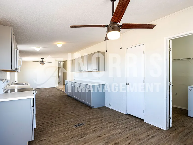 9960 S Niehaus Rd — Photo 12