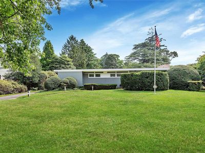 123 Handsome Avenue, Sayville, NY, 11782