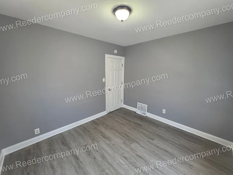 6926 Arizona Avenue** — Photo 8