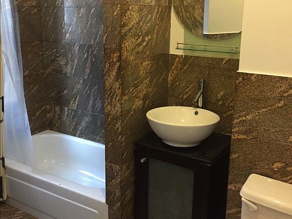 5th image of 229 Elizabeth St APT 14