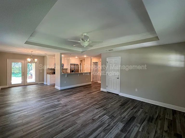 2965 N 14th Ave — Photo 9