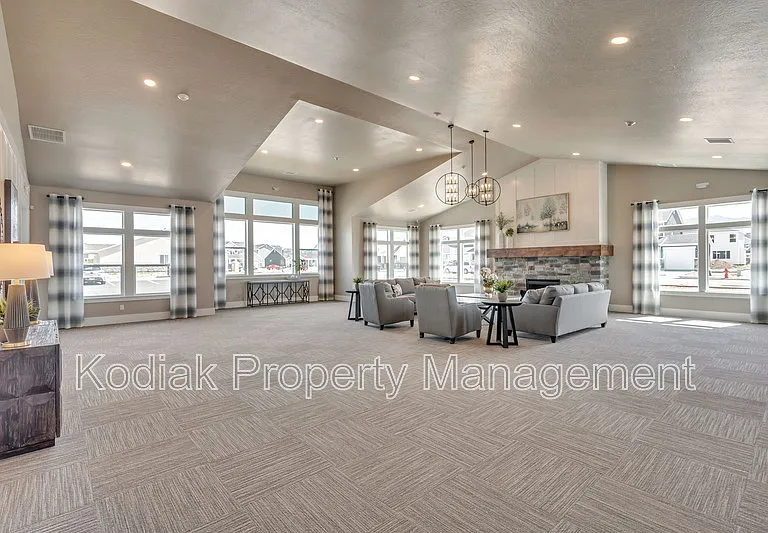 3199 S Claire Ave — Photo 18