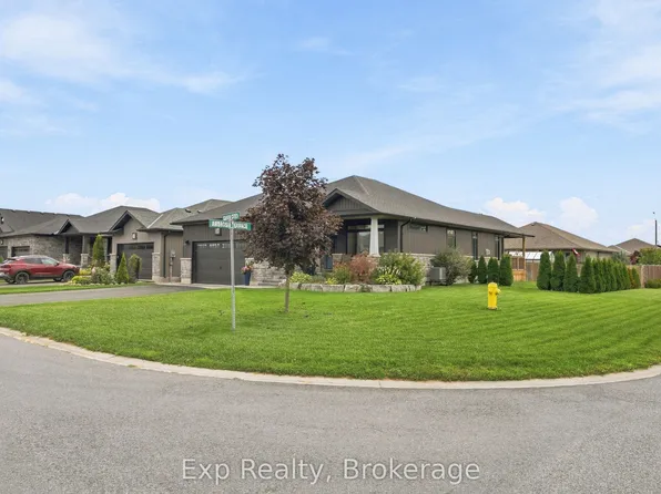 52 Gavin Cres, Quinte West, ON K8V 0H2
