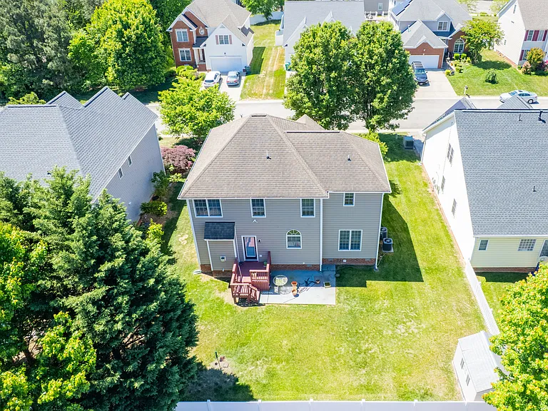 9721 Pemberton Crossing Dr — Photo 54
