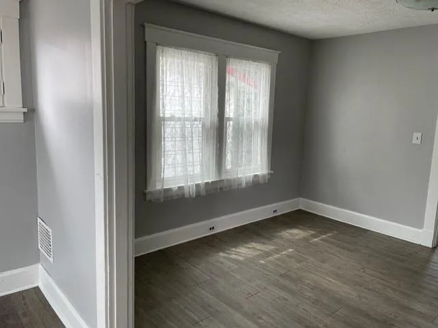 514 Berry Ave #2 — Photo 5