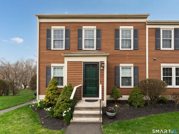 135 Foxbridge Village Road #135, Branford, CT 06405