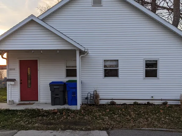 1307 Sunday Ln, Winona Lake, IN 46590