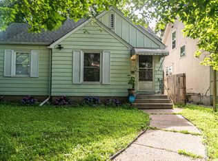 3030 Queen Ave N, Minneapolis, MN 55411