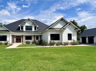 4025 NW 159th Dr, Newberry, FL 32669