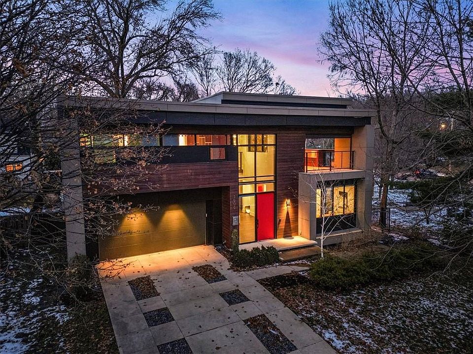 3906 W 69th St, Prairie Village, KS 66208 | MLS #2587351 | Zillow