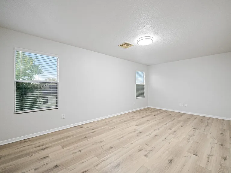 19606 Narcissus Brook Ln — Photo 23