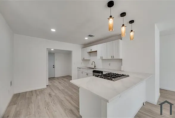 1234 McLean Ave — Photo 4