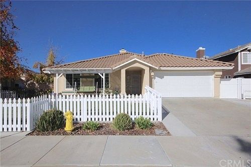 1st image of 32495 Beechwood Ln