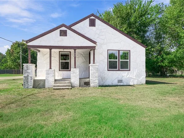 702 N Kansas St, Springdale, AR 72764