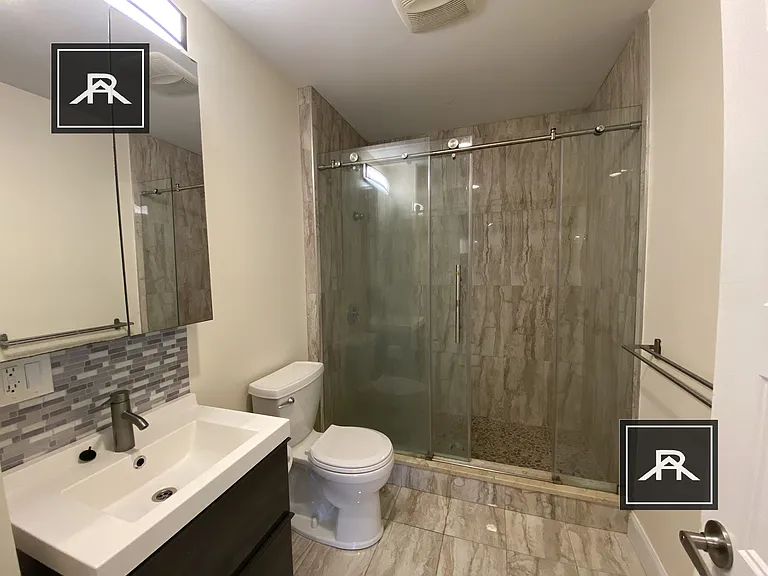 1618 Beacon St #3 — Photo 9