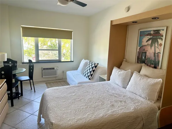 255 W 24th St APT 233, Miami Beach, FL 33140