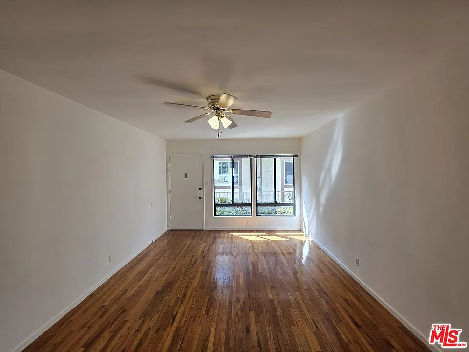 1 bed, 1.0 bath, 550 sqft, $1,900 — Photo 4