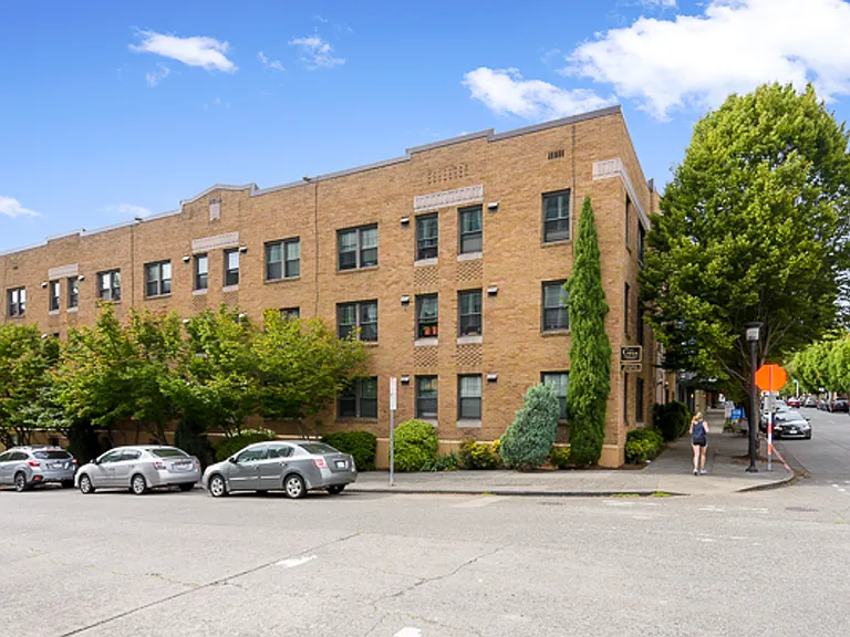 Grex Apartments — Photo 24