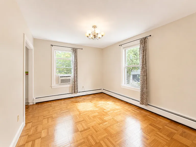 135-139 Pearl St #4 — Photo 5