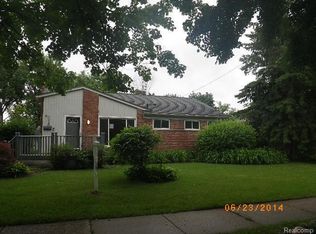 32339 Leelane Rd, Farmington, MI 48336