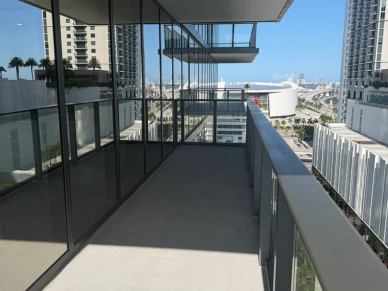 500 NE 2nd Ave #A — Photo 4