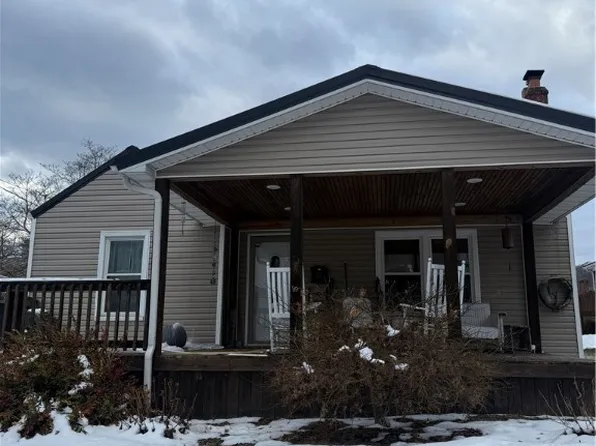 263 Coal Ave, Madison, WV 25130