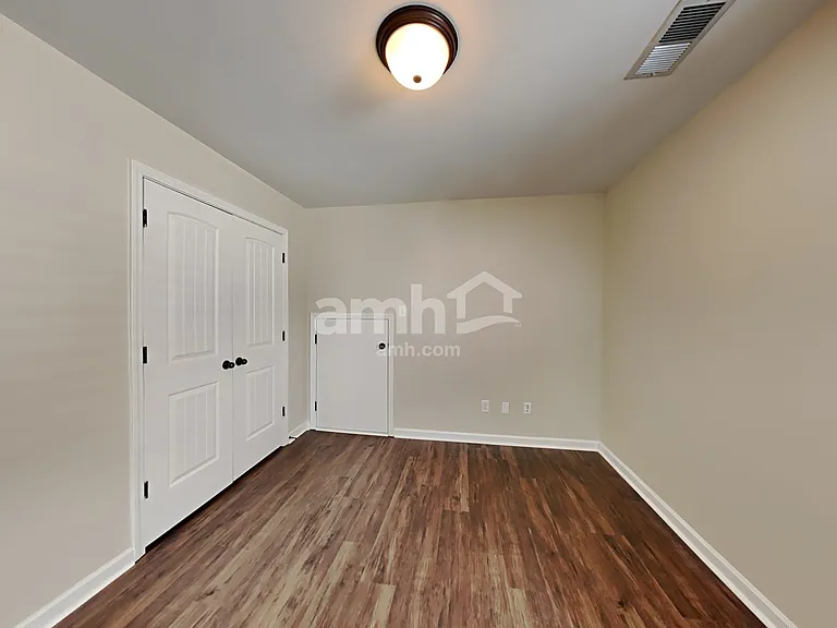 6900 Lagrange Grove Dr — Photo 16