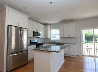 7 Dana Ave APT 1, Hyde Park, MA 02136