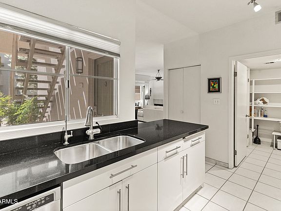 5th image of 11333 N 92nd St Unit 1021