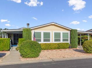 17555 Bluewater Bay Ln, Friant, CA 93626