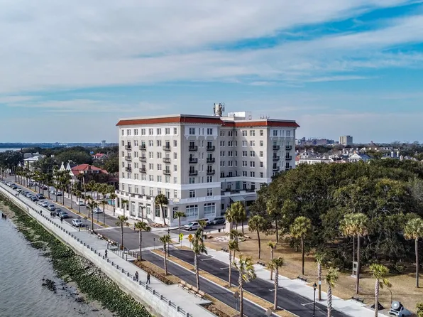 1 King St APT 704, Charleston, SC 29401