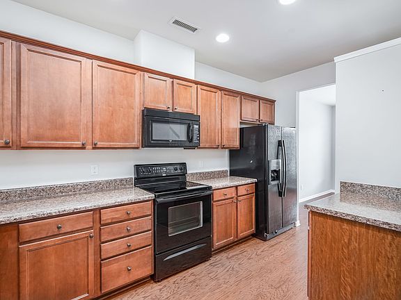 4th image of 6608 Morgantown St