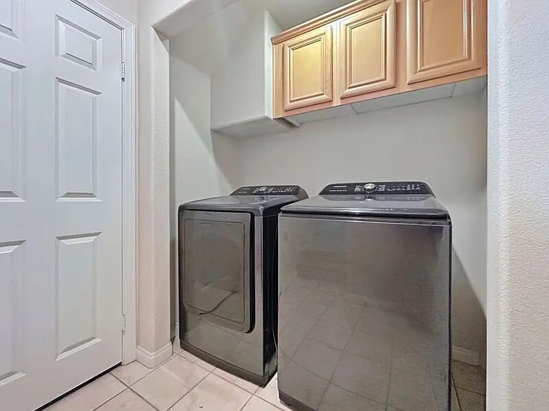 3938 Iowa St — Photo 16