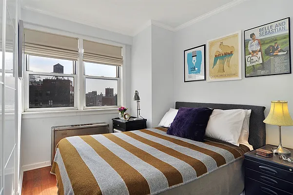 Sold by Corcoran | media 16