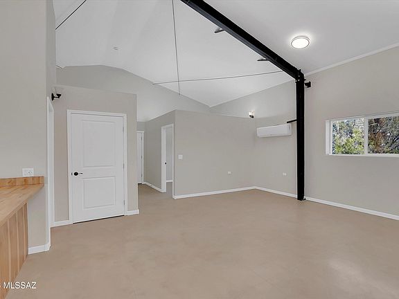 4th image of 5255 S Perlita Rd