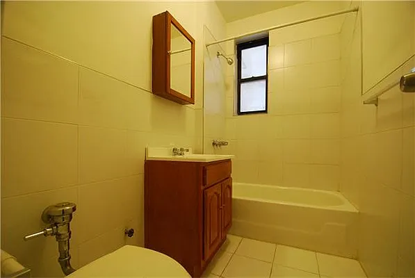 Sold by Bohemia Realty Group | media 4