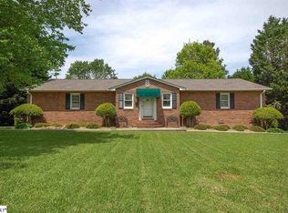 205 Oakland Way, Fountain Inn, SC 29644