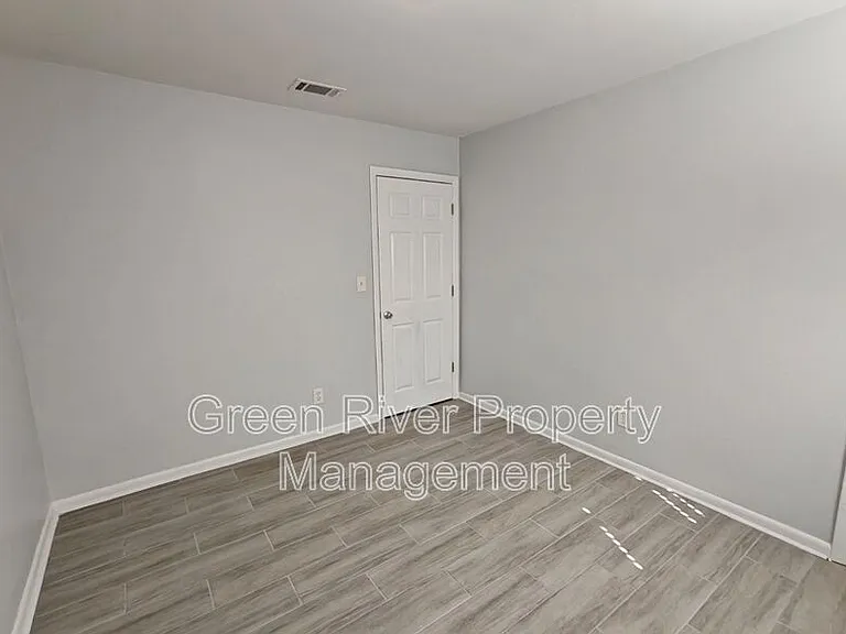 2921 Mansion Rd — Photo 24