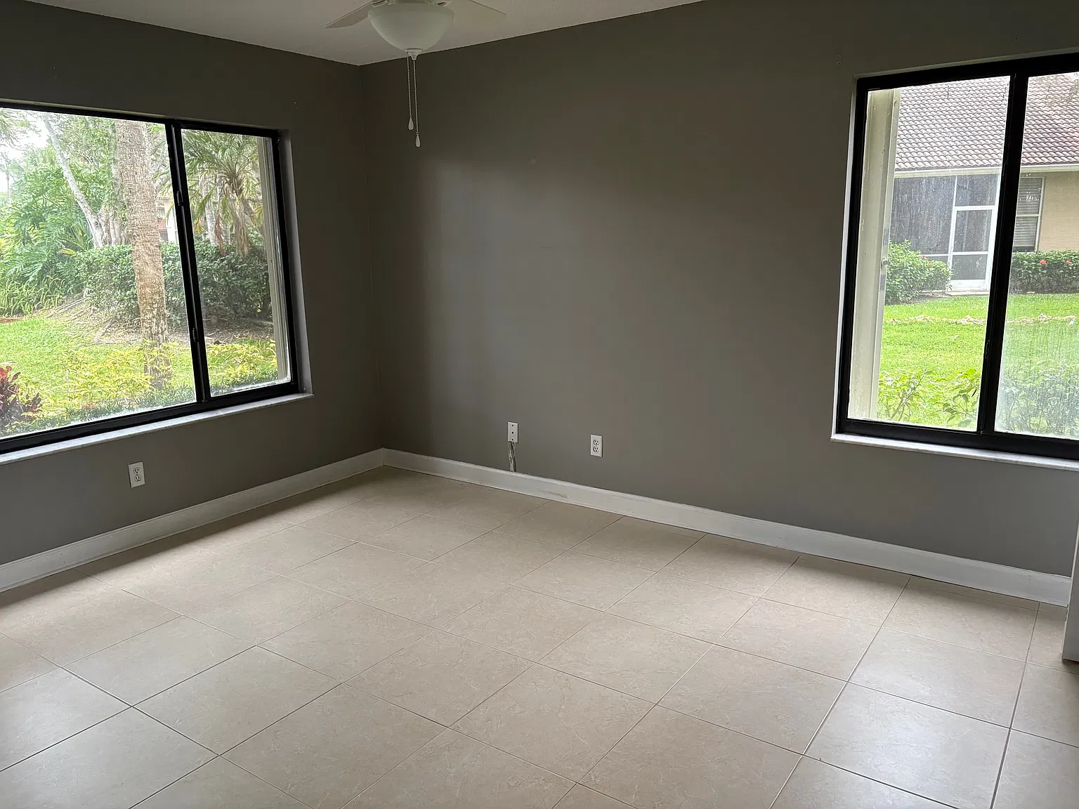 1111 Duncan Cir — Photo 3