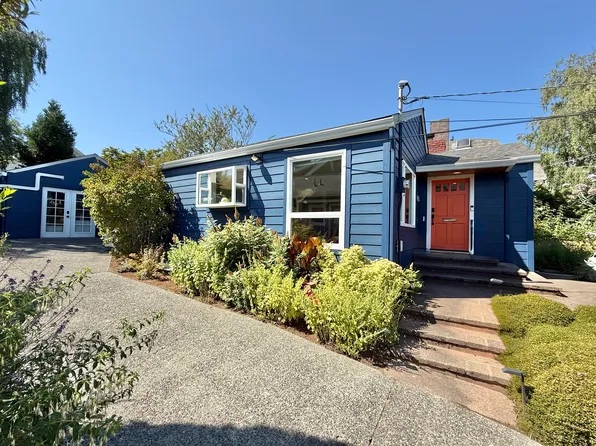 4415 Eastern Ave N, Seattle, WA 98103