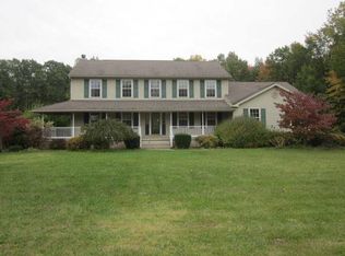 6224 Acres Rd, Ottawa Lake, MI 49267