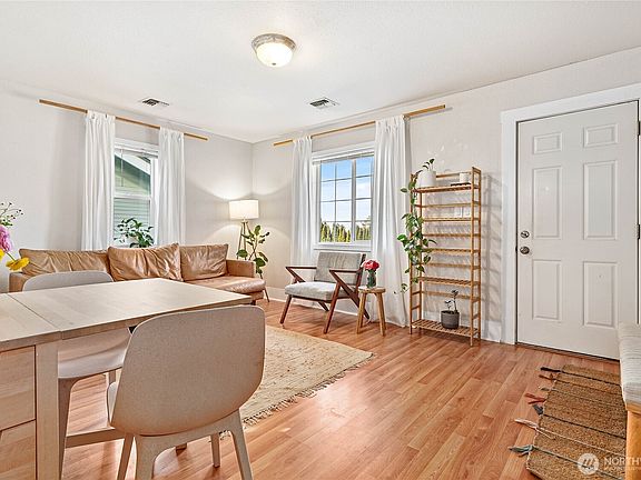 4th image of 1508 Lakeway Drive