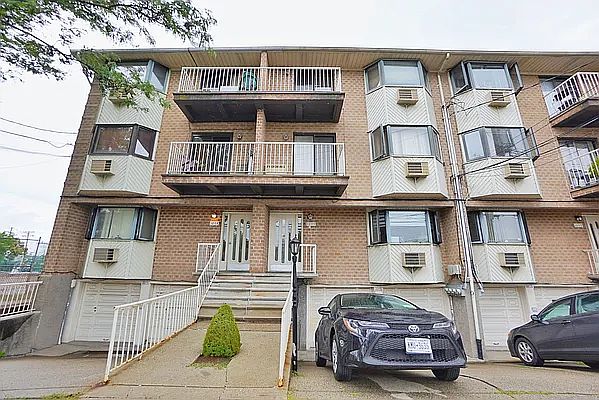 1st image of 1075 E 72nd St #44