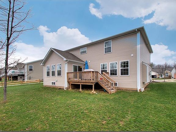 2nd image of 7620 Willow Ln