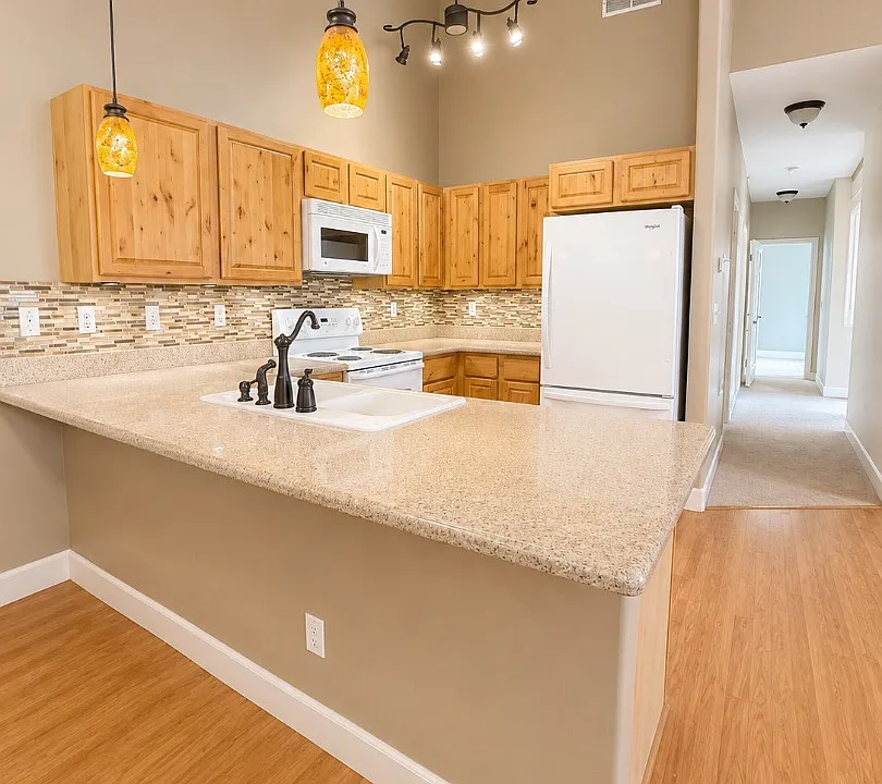 6800 N Spurwing Loop #304-3