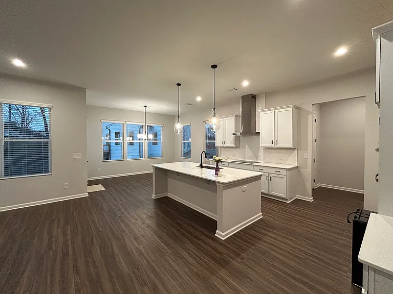 216 Birchwood Row — Photo 8
